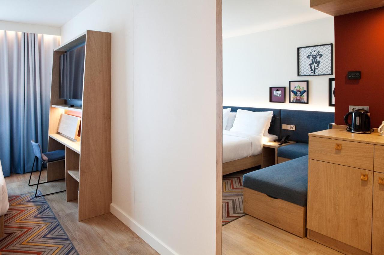 Hampton By Hilton Regensburg Hotel Exterior photo